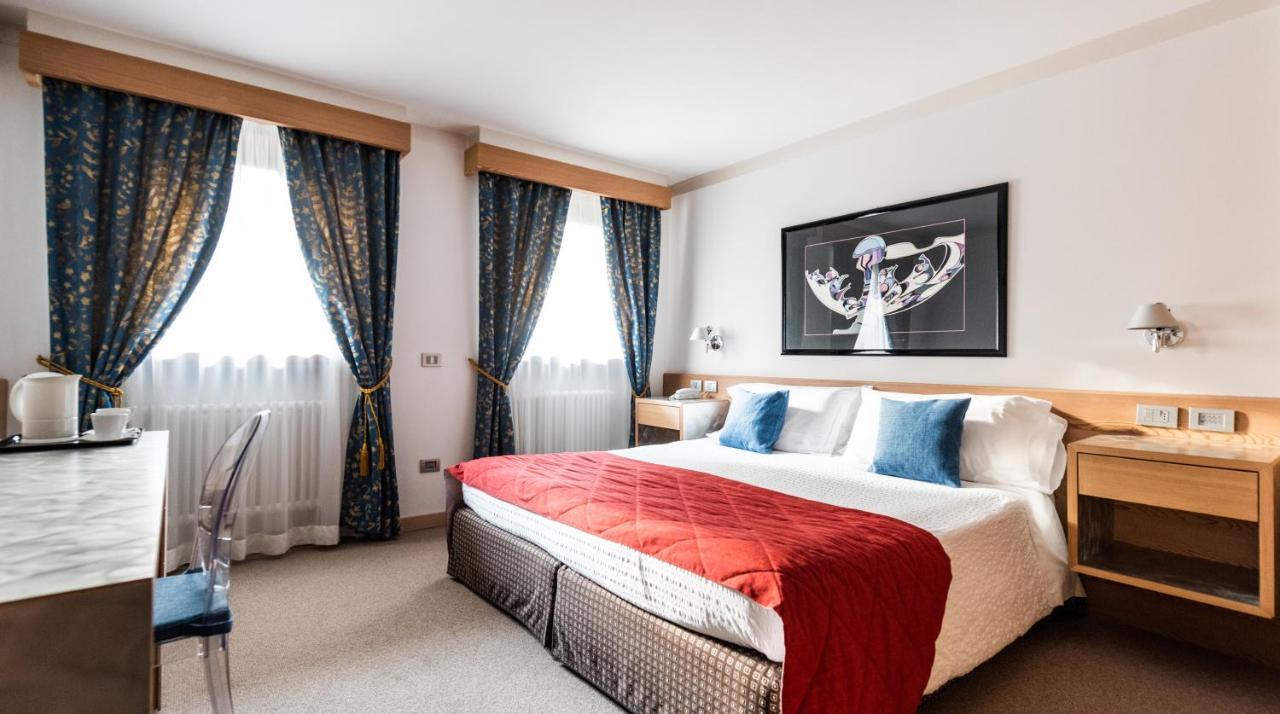 Antares Hotel