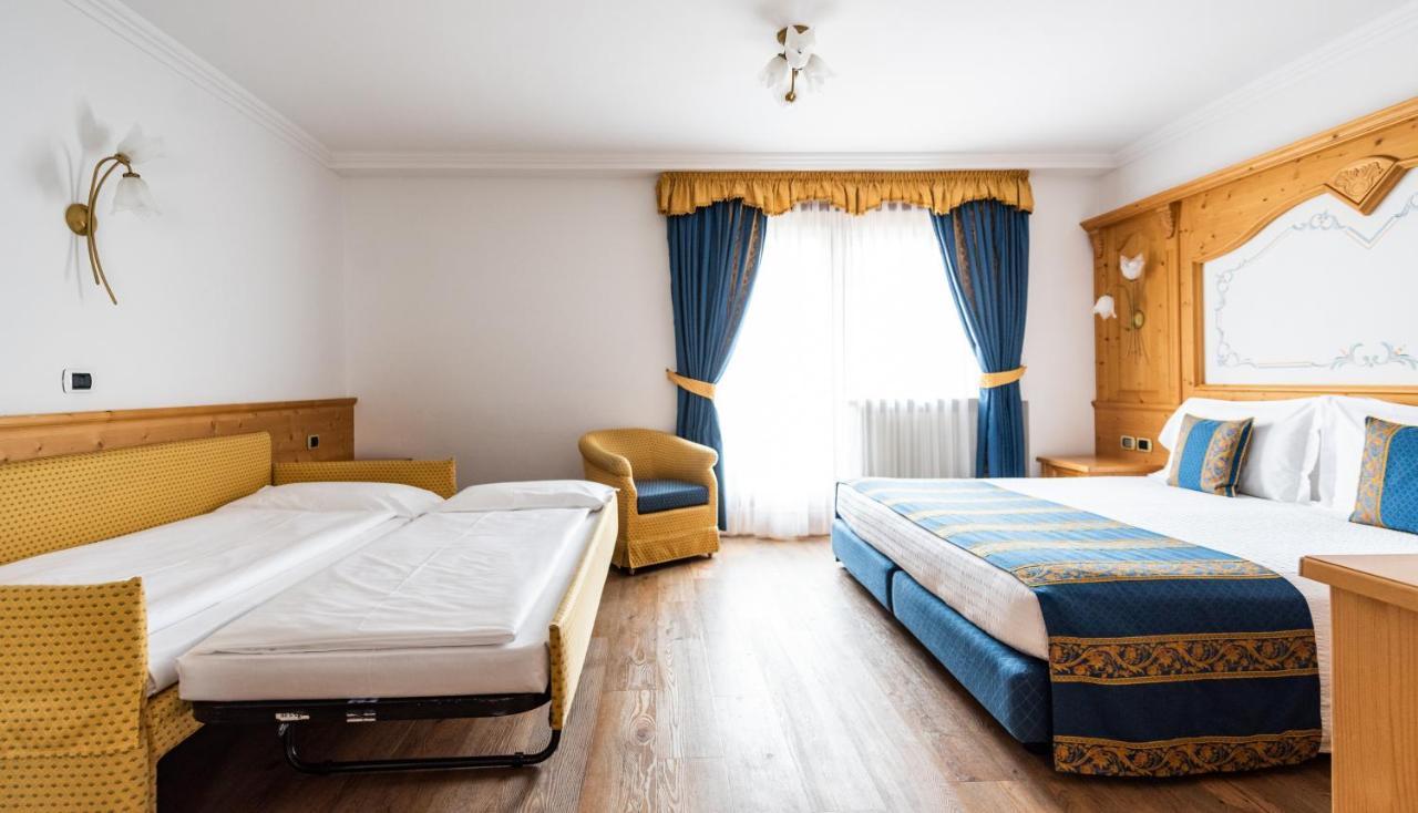 Hotel Antares 4*